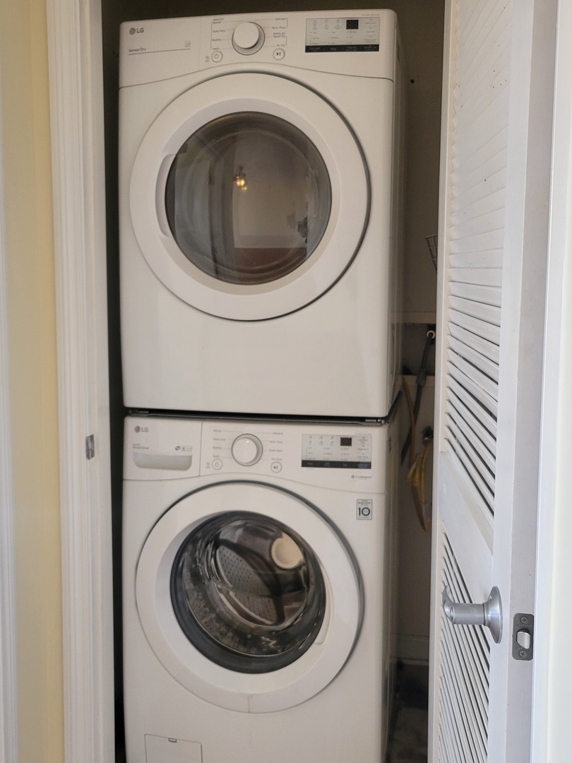 50 South Grove Avenue, Unit 510 Elgin, IL 60120 - Photo 5 of 7 a close up view of a washer and dryer