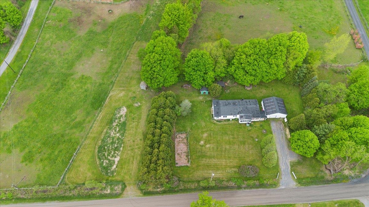 673 Bullock Road Georgia, VT 05468 - Photo 4 of 57