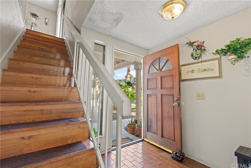 16874 Donwest, Unit 75 Tustin, CA 92780 - Photo 5 of 23 a view of entryway