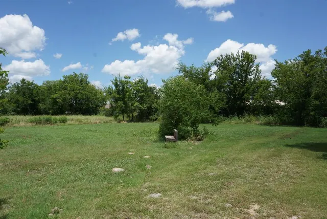 $130,000 | 2269 South Church Street, Paris, TX 75460