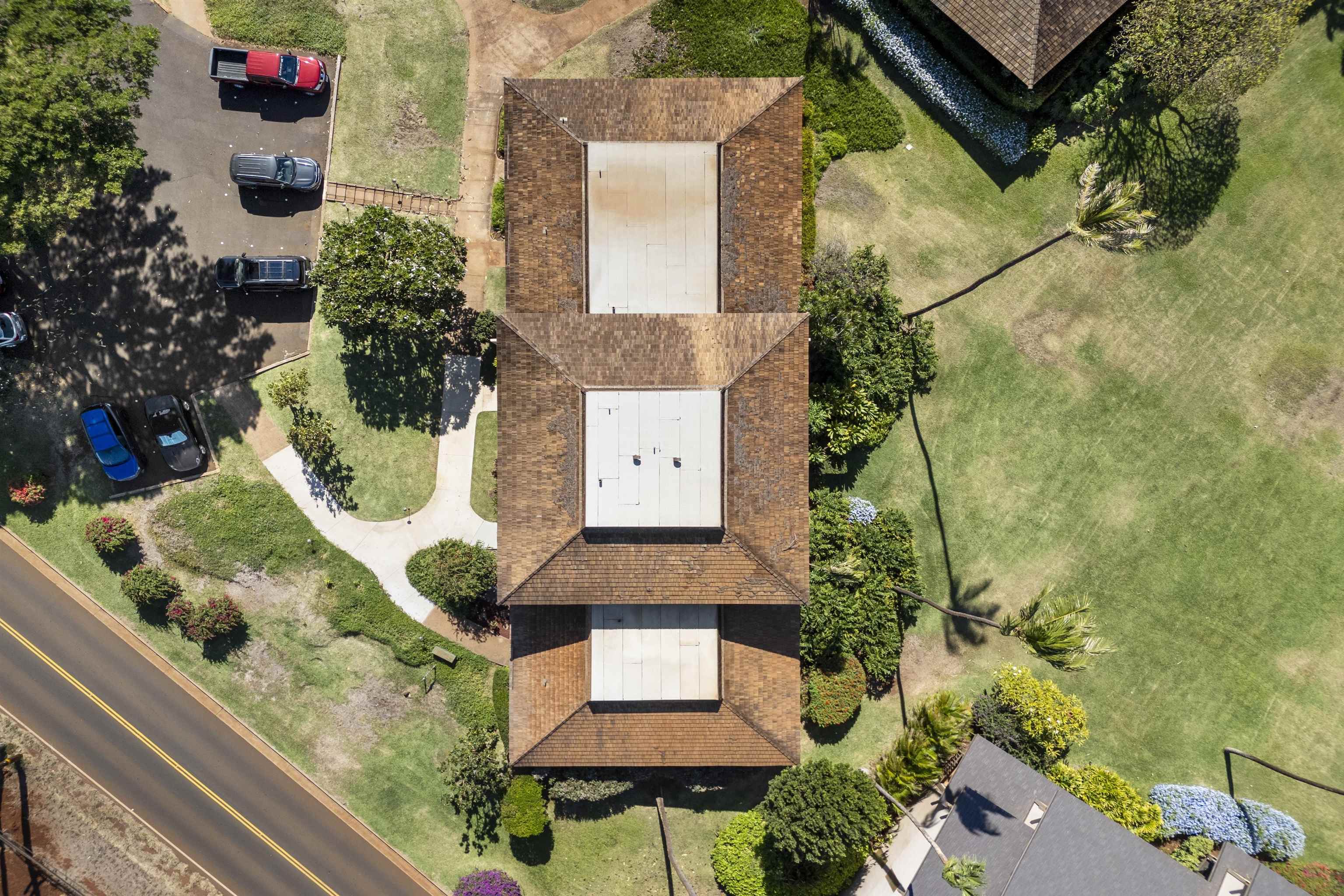 150 Puukolii Road, Unit 43 Lahaina, HI 96761 - Photo 30 of 31 an aerial view of a house