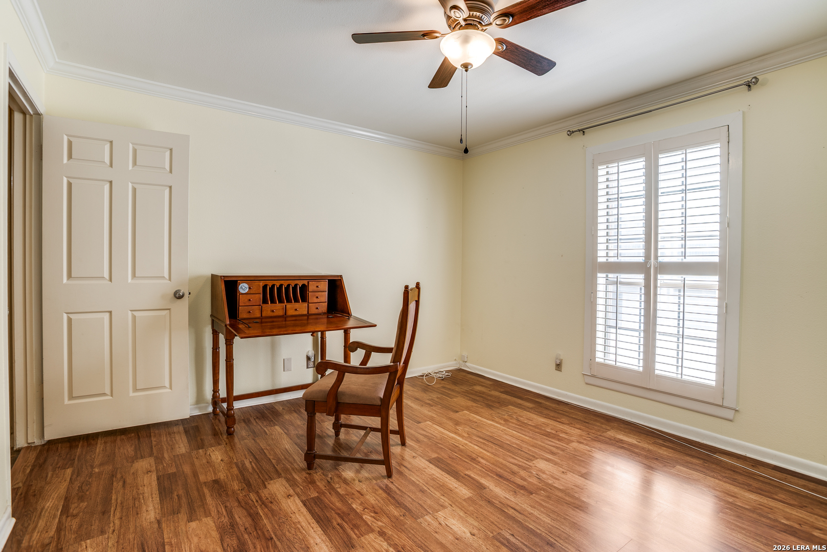 5359 Fredericksburg, Unit 515 San Antonio, TX 78229 - Photo 15 of 25 a view of a livingroom with furniture and chandelier