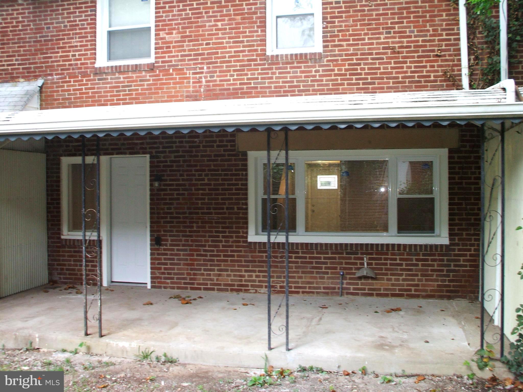 2749 Bethel Road Chester, PA 19013 - Photo 18 of 20 Large - 20 x 8 - Covered Back Patio