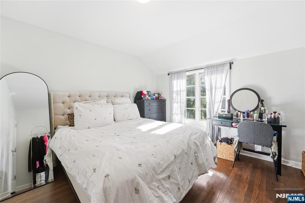 770 Hartwell Street Teaneck, NJ 07666 - Photo 24 of 36