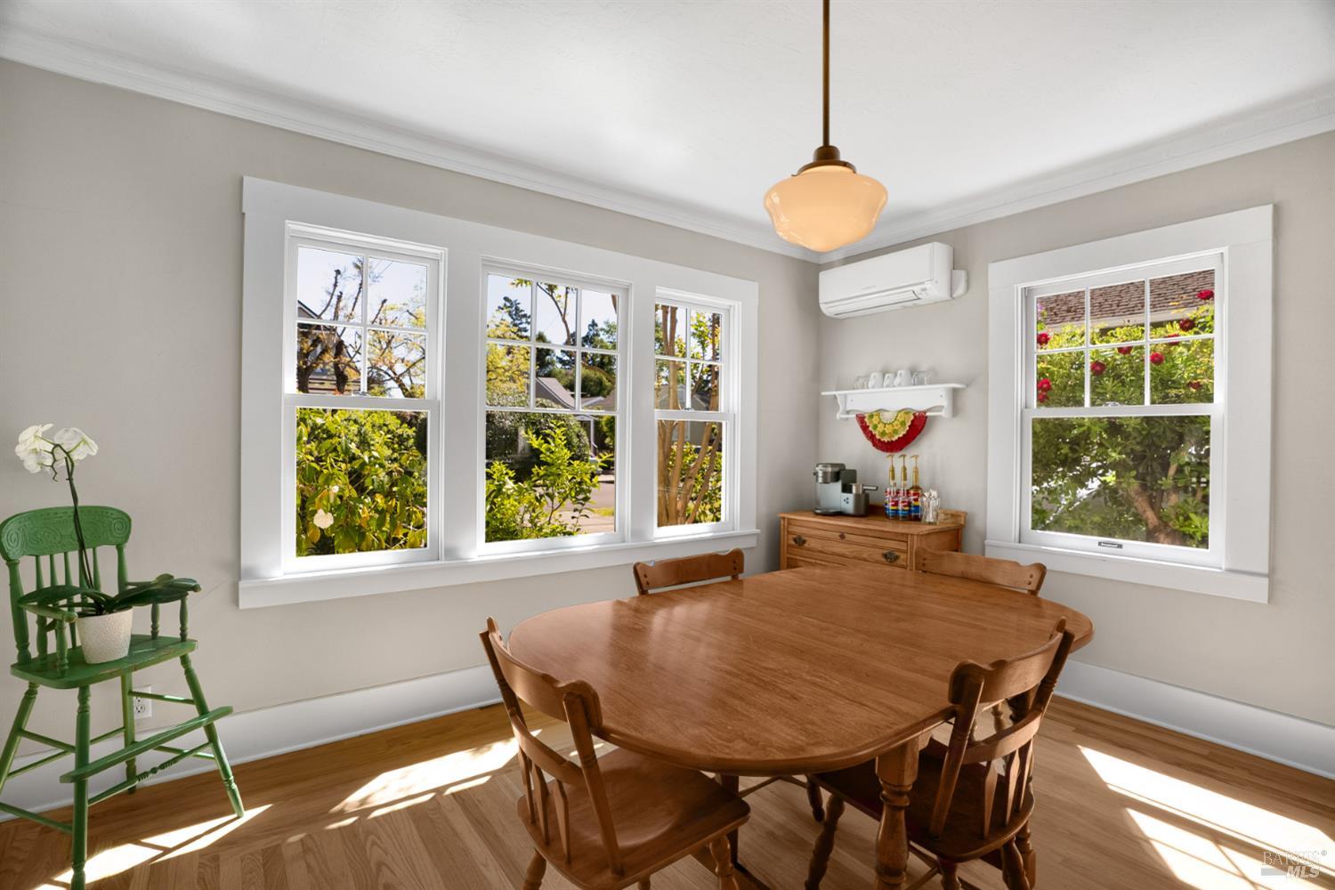 931 Humboldt Street Santa Rosa, CA 95404 - Photo 3 of 61