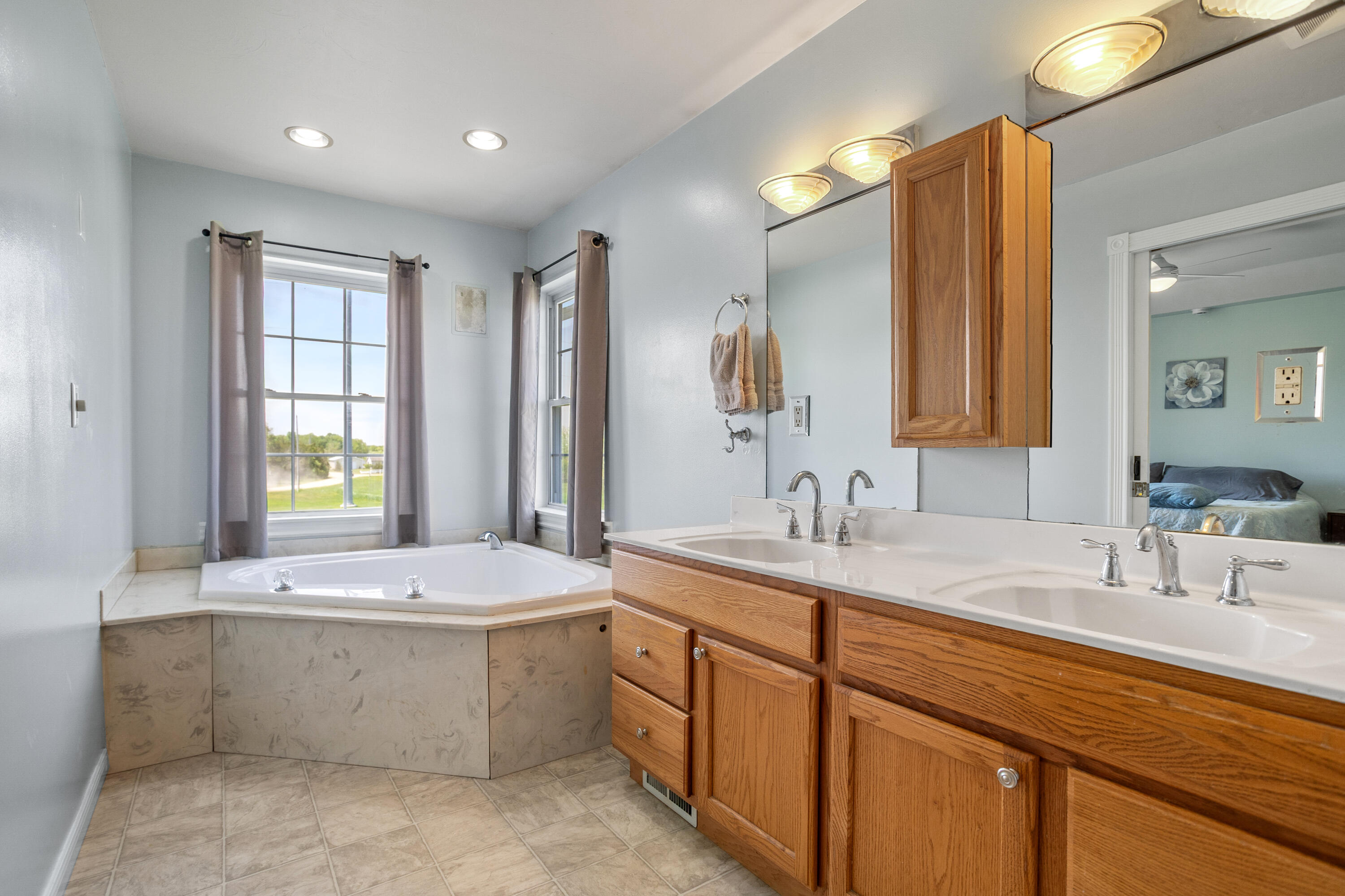 1881 9 Mile Road Union City, MI 49094 - Photo 17 of 49 Primary bathroom