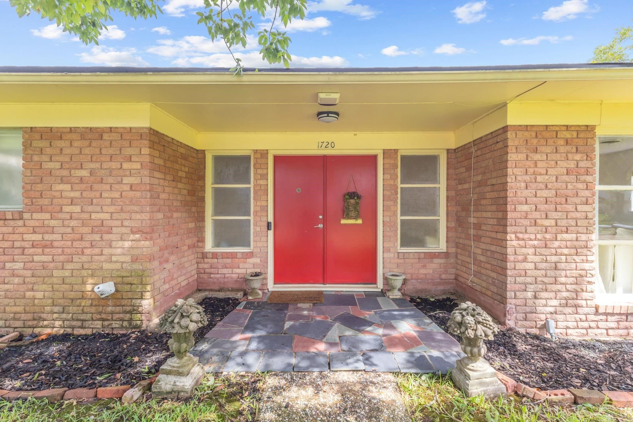 1720 Rikisha Lane Beaumont, TX 77706 - Photo 7 of 35 Gallery Image 7