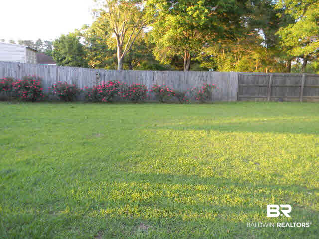 20005 Boulder Lane Robertsdale, AL 36567 - Photo 19 of 20 Backyard