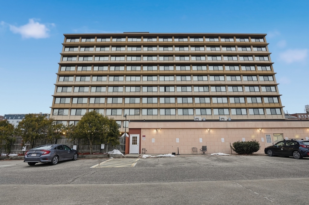 70 Southbridge Street, Unit 310 Worcester, MA 01608 - Photo 24 of 28 a front view of a building