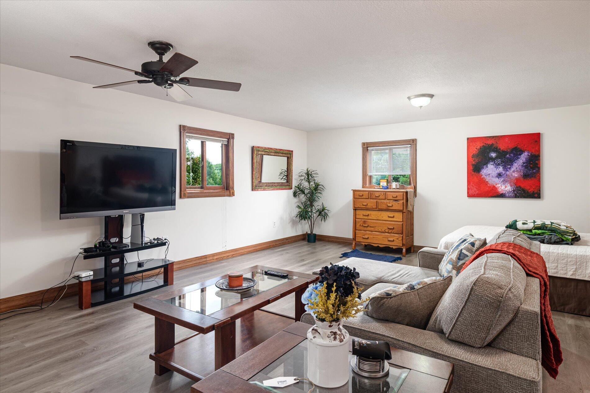 E7817 County Rd Y Viroqua, WI 54665 - Photo 23 of 48 Apartment Living Room/Sleeping Area