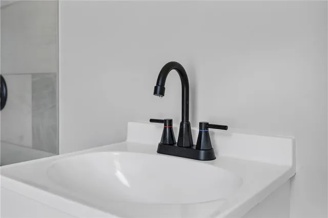 $1,700 | 415 Broad Street, Unit 2, Cumberland, RI 02864