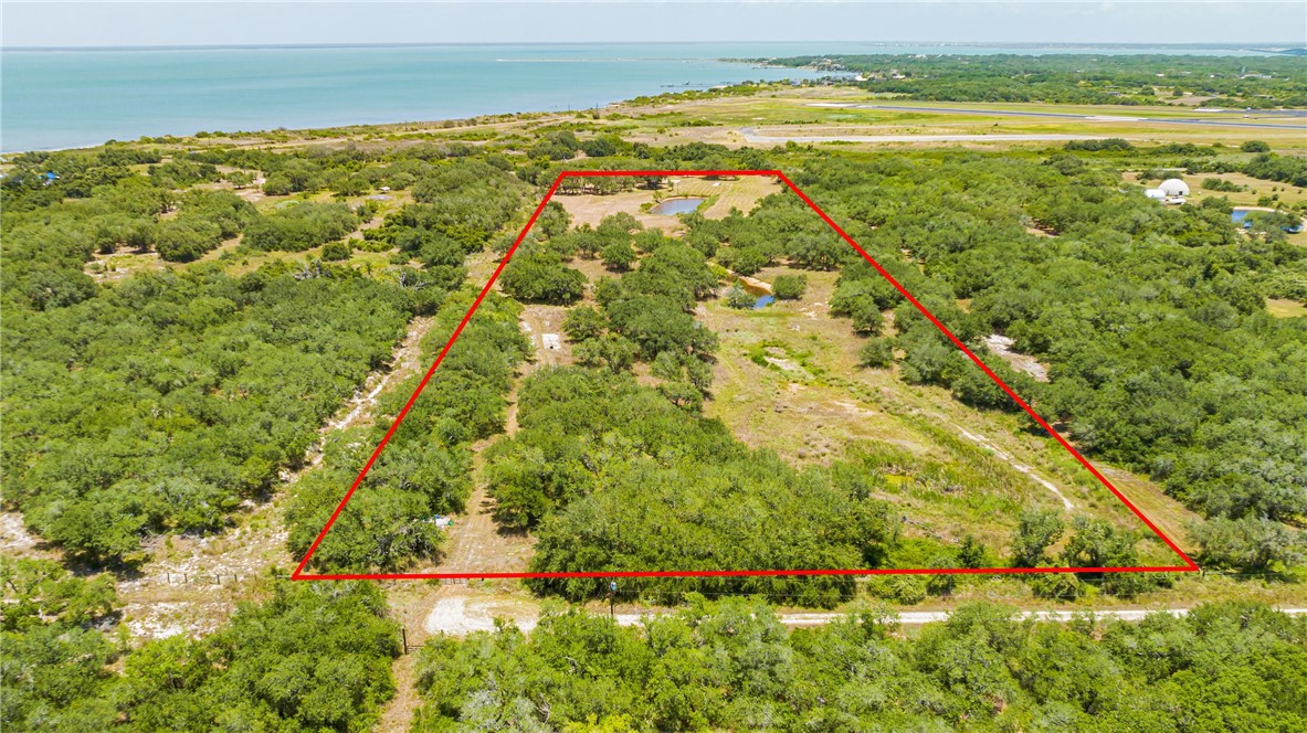 1030 Airport Road Rockport, TX 78382 - Photo 2 of 12