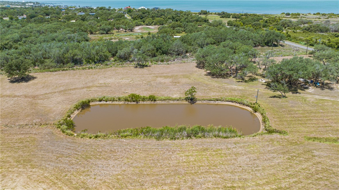 1030 Airport Road Rockport, TX 78382 - Photo 5 of 12