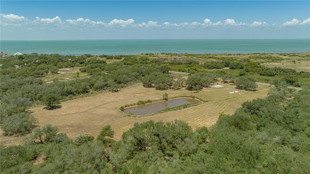 1030 Airport Road Rockport, TX 78382 - Photo 8 of 12