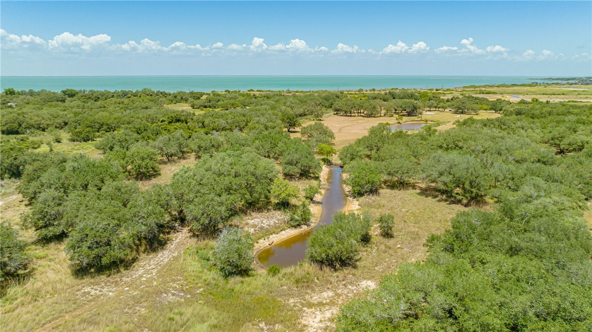 1030 Airport Road Rockport, TX 78382 - Photo 9 of 12