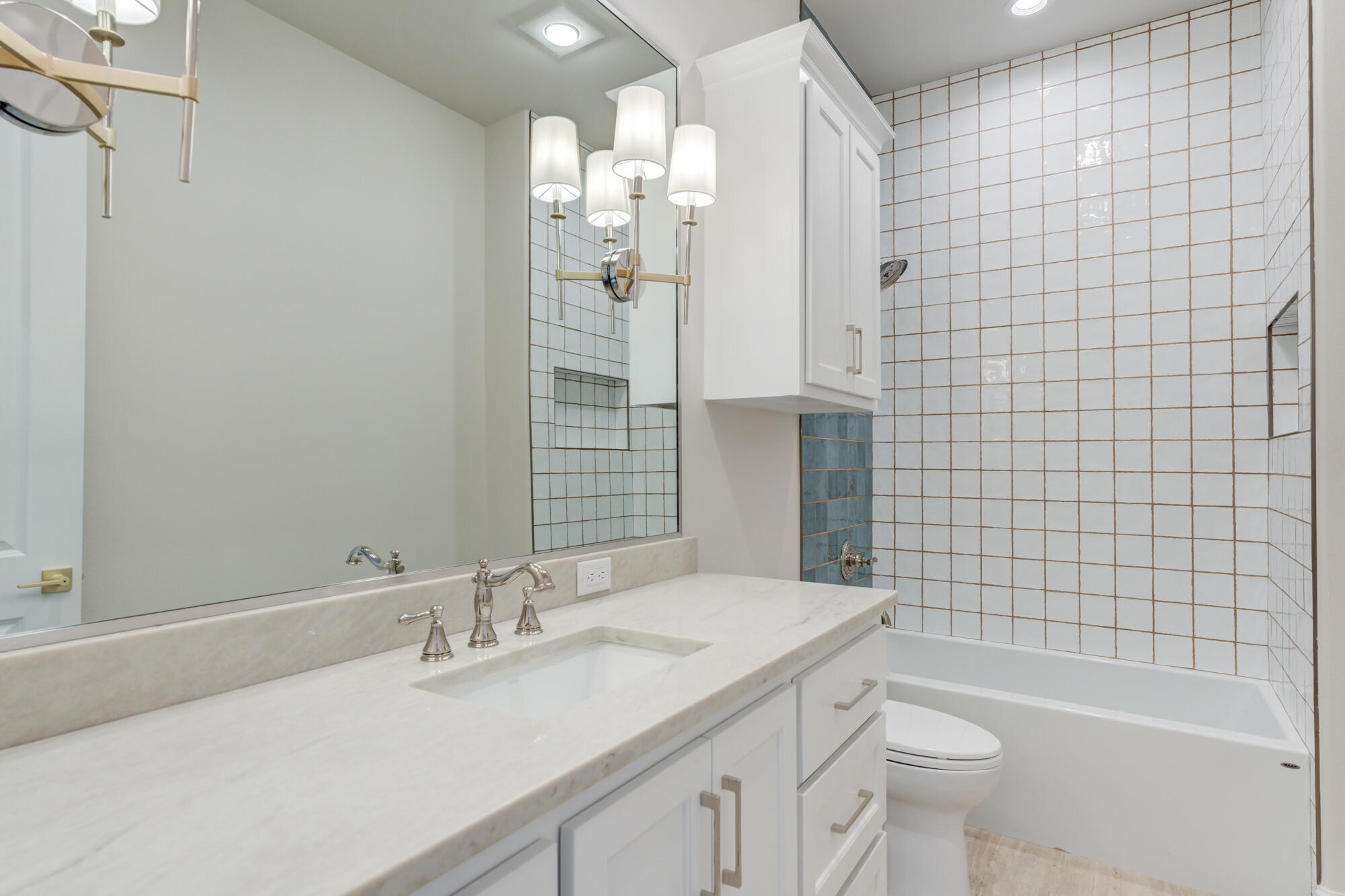10414 Homestead Avenue Lubbock, TX 79424 - Photo 51 of 81 10414-Homestead-Ave_Lubbock-TX_29_Bathro