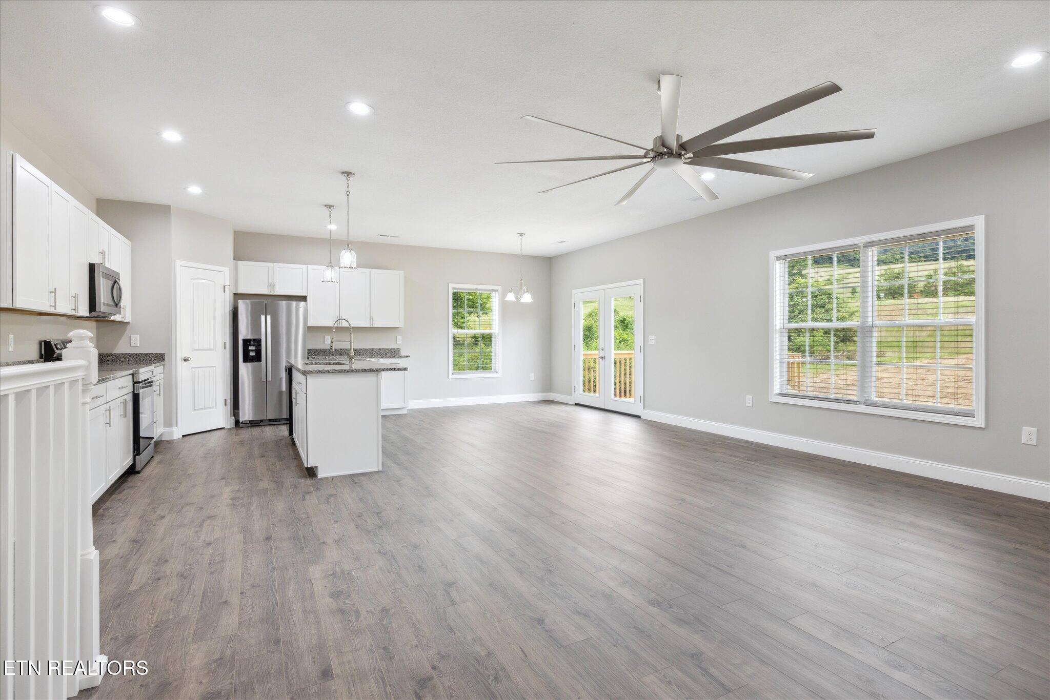 422 McGuire Road Jefferson City, TN 37760 - Photo 3 of 20 10-IMG_0197