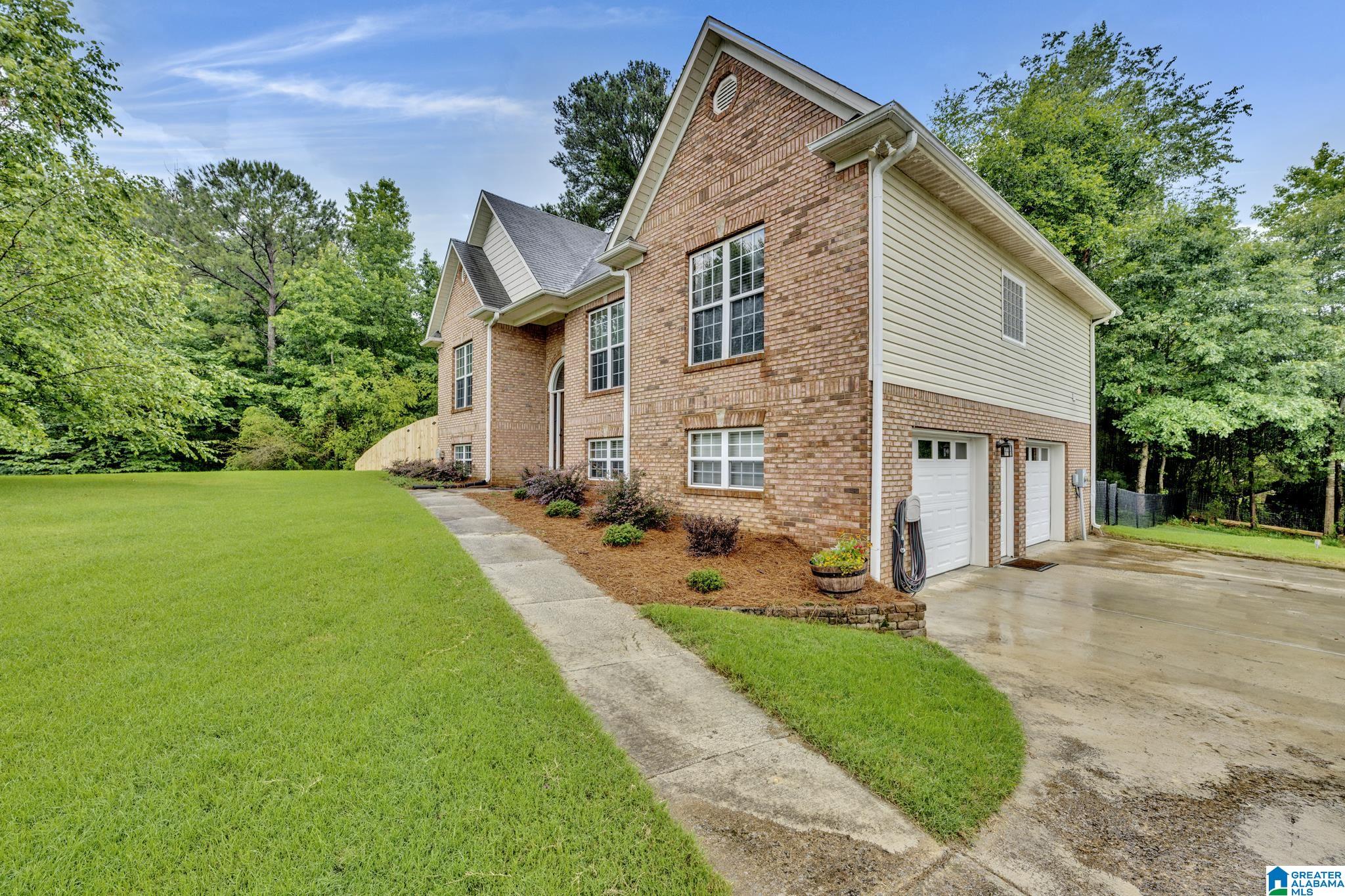 720 Ridgefield Circle Odenville, AL 35120 - Photo 34 of 38