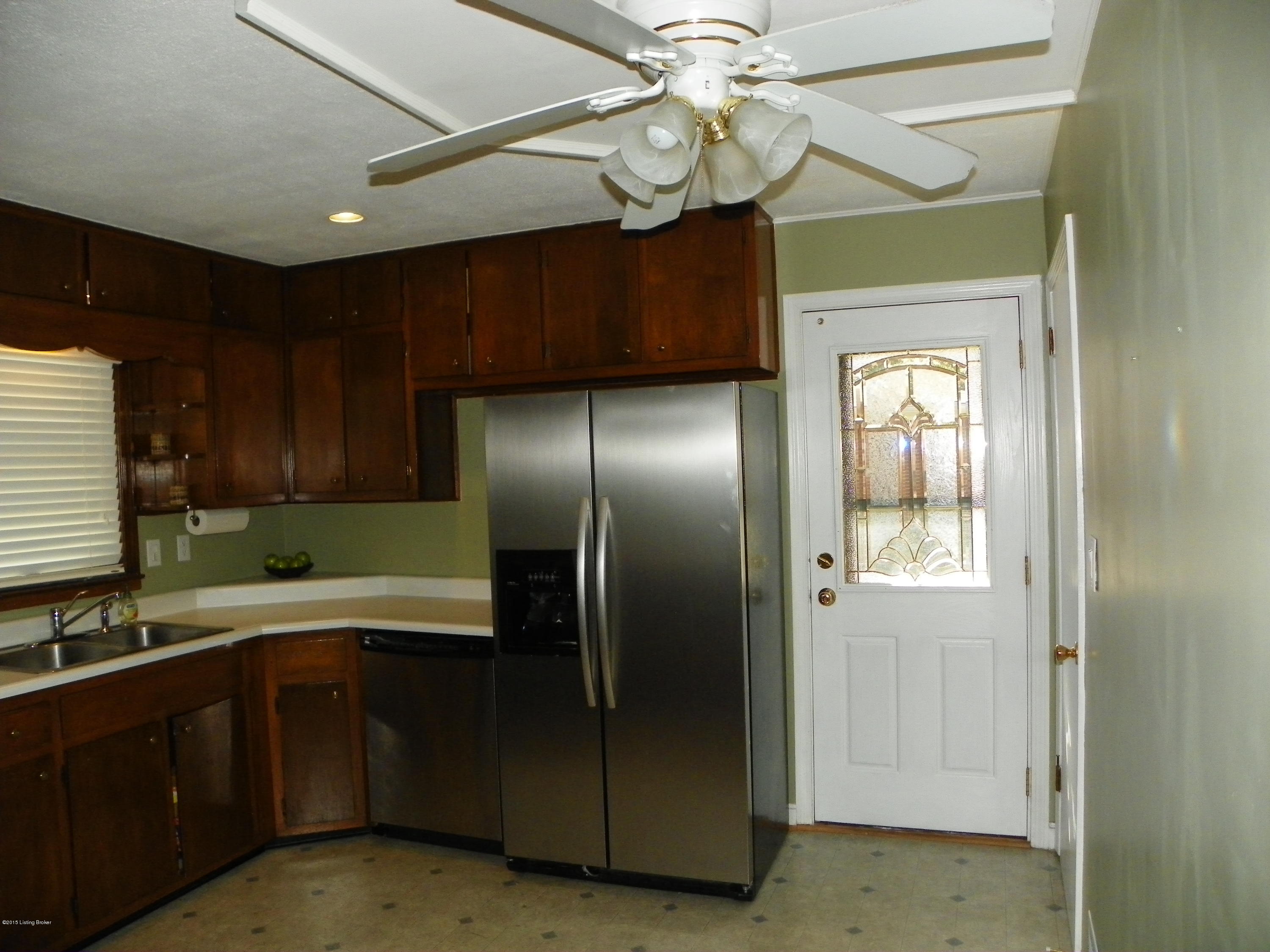 2860 Nepperhan Road Louisville, KY 40218 - Photo 32 of 51 101_1764