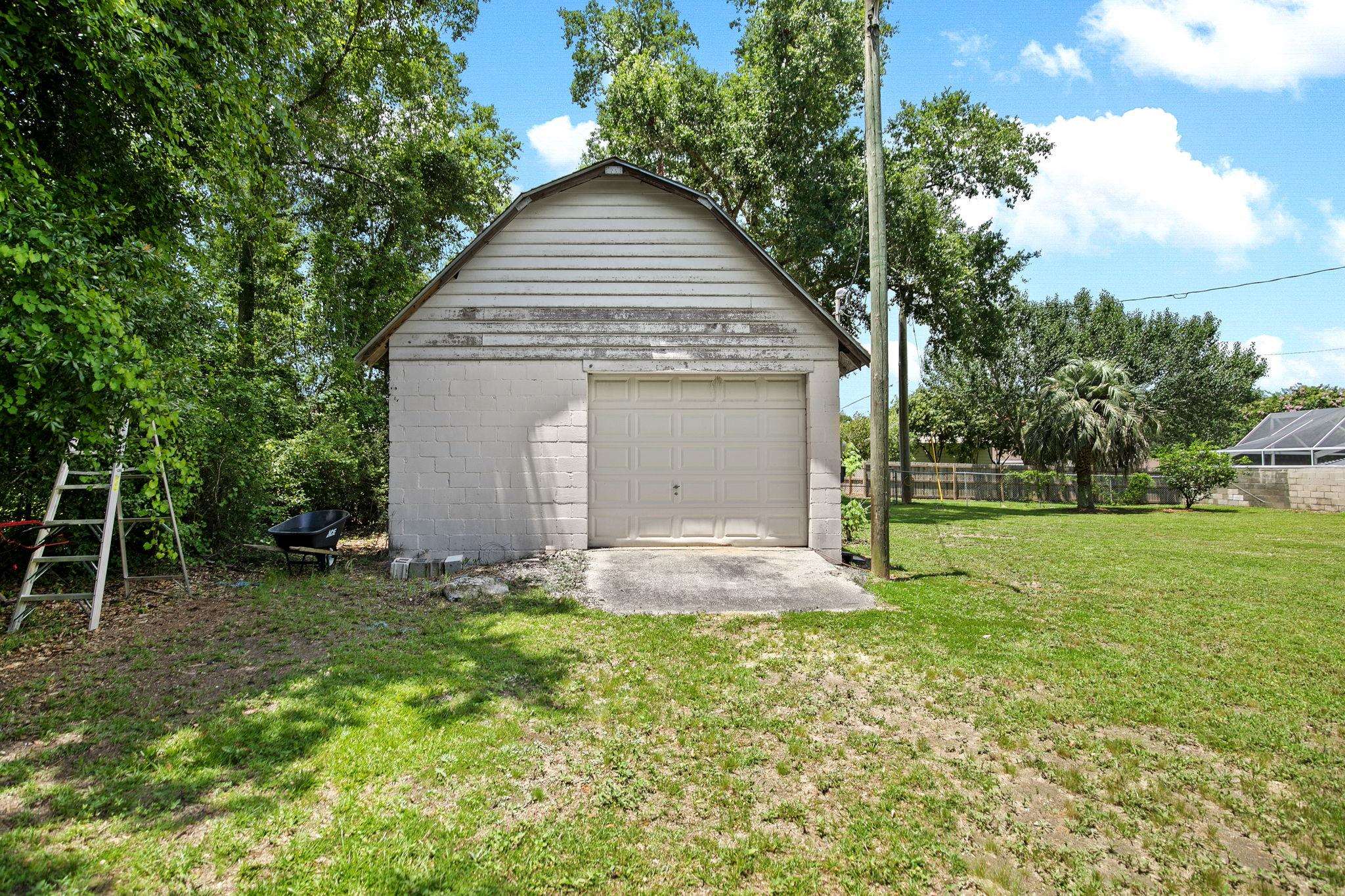 13017 5th Street Lillian, AL 36549 - Photo 34 of 58 Garage