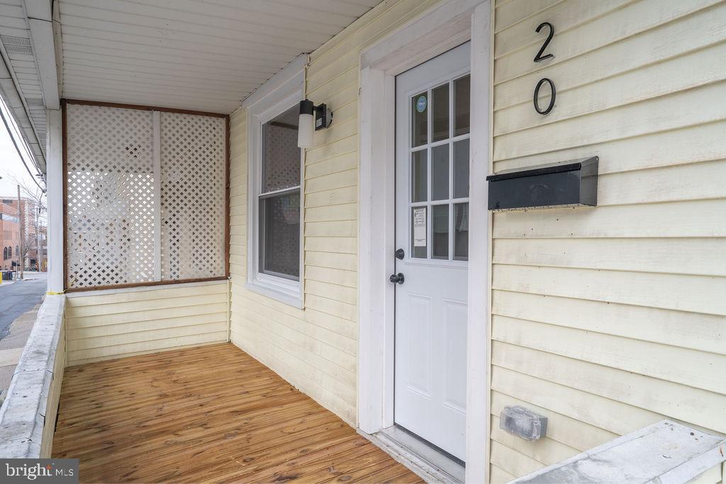 20 West Raspberry Street Bethlehem, PA 18018 - Photo 4 of 32 a view of front door