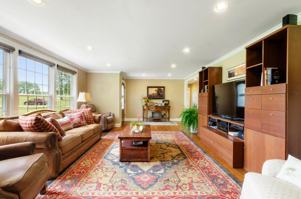 1938 Hygeia Road Greenbrier, TN 37073 - Photo 3 of 19 Gallery Image 3