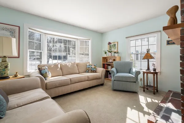 $1,649,000 | 108 Glen Avenue, Unit 108, Newton, MA 02459