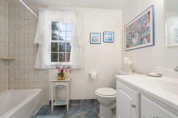 $1,649,000 | 108 Glen Avenue, Unit 108, Newton, MA 02459