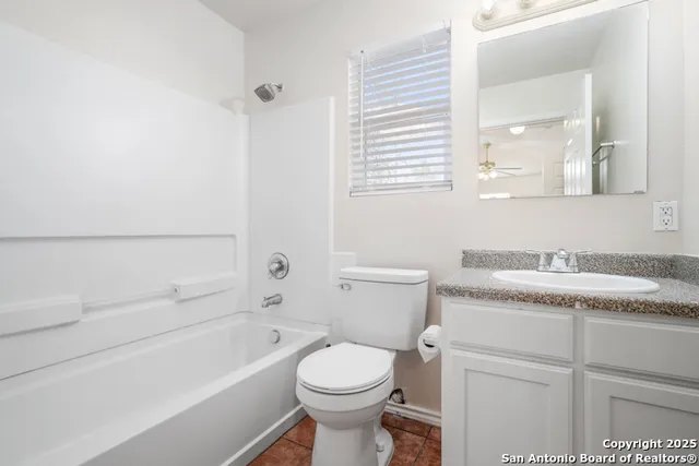 $1,000 | 212 Bynum Avenue, Unit 2, San Antonio, TX 78211