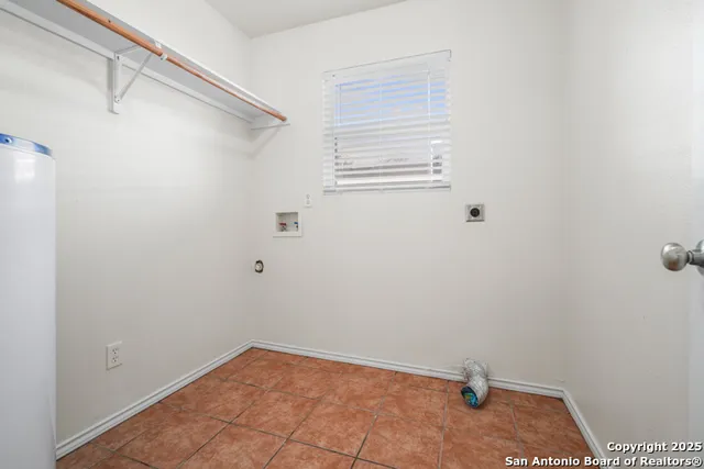 $1,000 | 212 Bynum Avenue, Unit 2, San Antonio, TX 78211