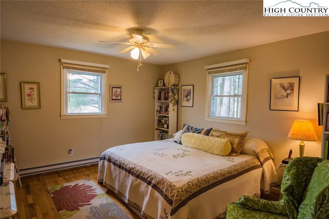 1435 Friendship Road Jefferson, NC 28640 - Photo 12 of 36 Gallery Image 12