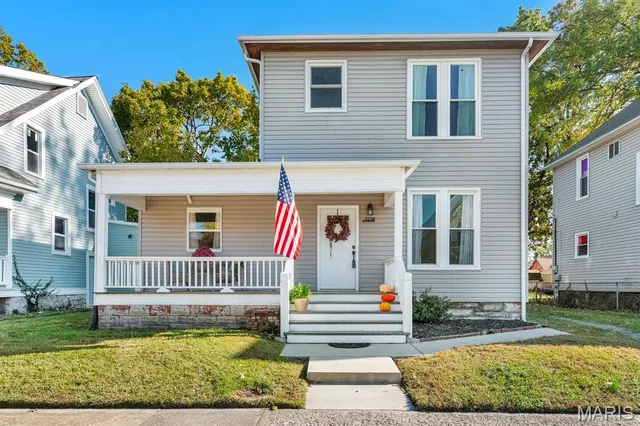 $197,000 | 2238 Delmar Avenue, Granite City, IL 62040
