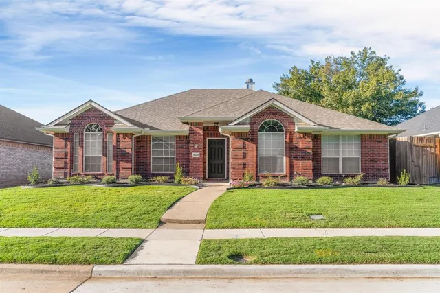 $2,600 | 4824 Spanish Moss Drive, McKinney, TX 75070
