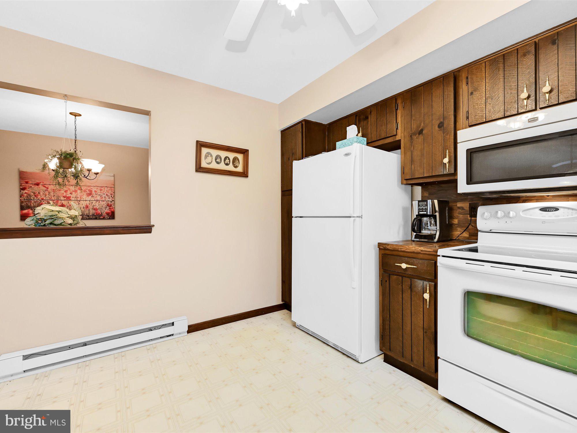 607 Ridgeview Road South Elizabethtown, PA 17022 - Photo 14 of 28 Kitchen