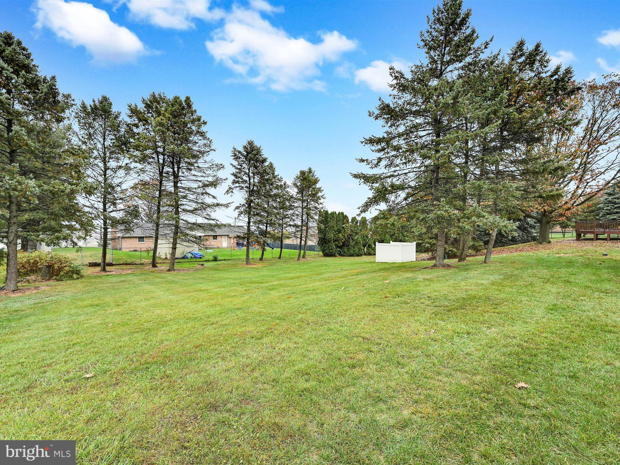607 Ridgeview Road South Elizabethtown, PA 17022 - Photo 26 of 28 Yard