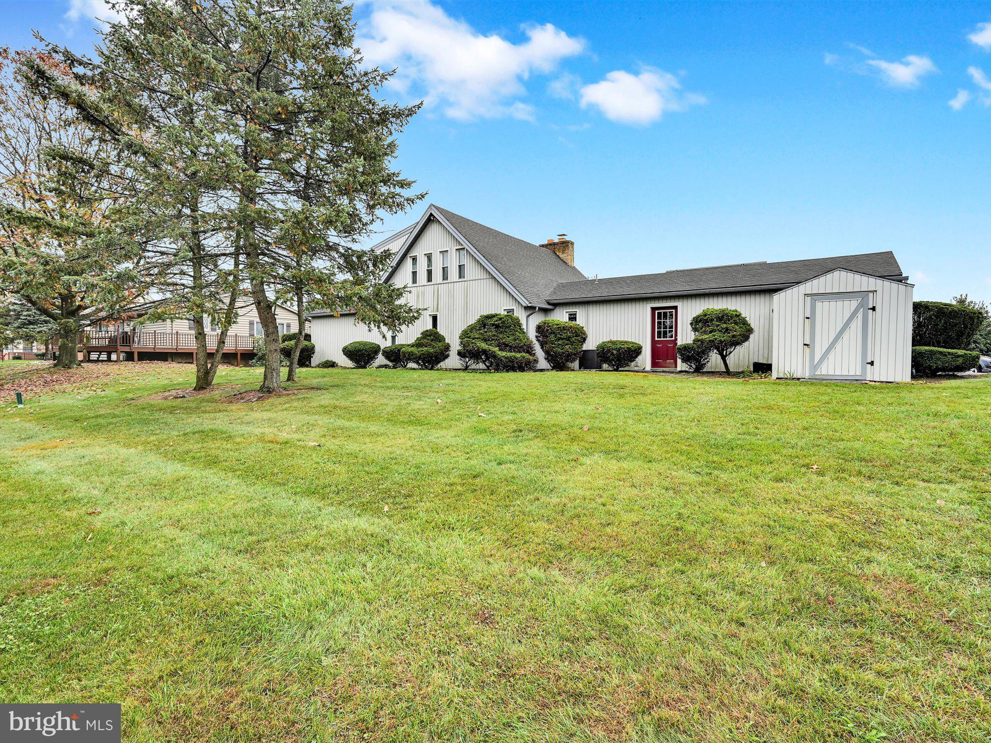 607 Ridgeview Road South Elizabethtown, PA 17022 - Photo 27 of 28 Rear