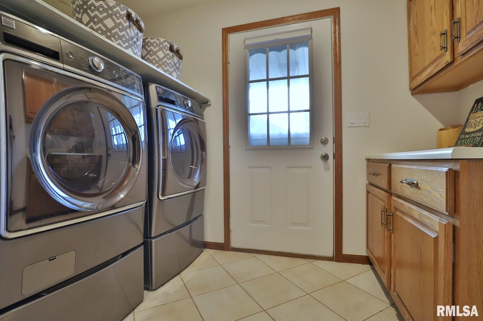 8020 North Radnor Road Peoria, IL 61614 - Photo 13 of 46 Gallery Image 13