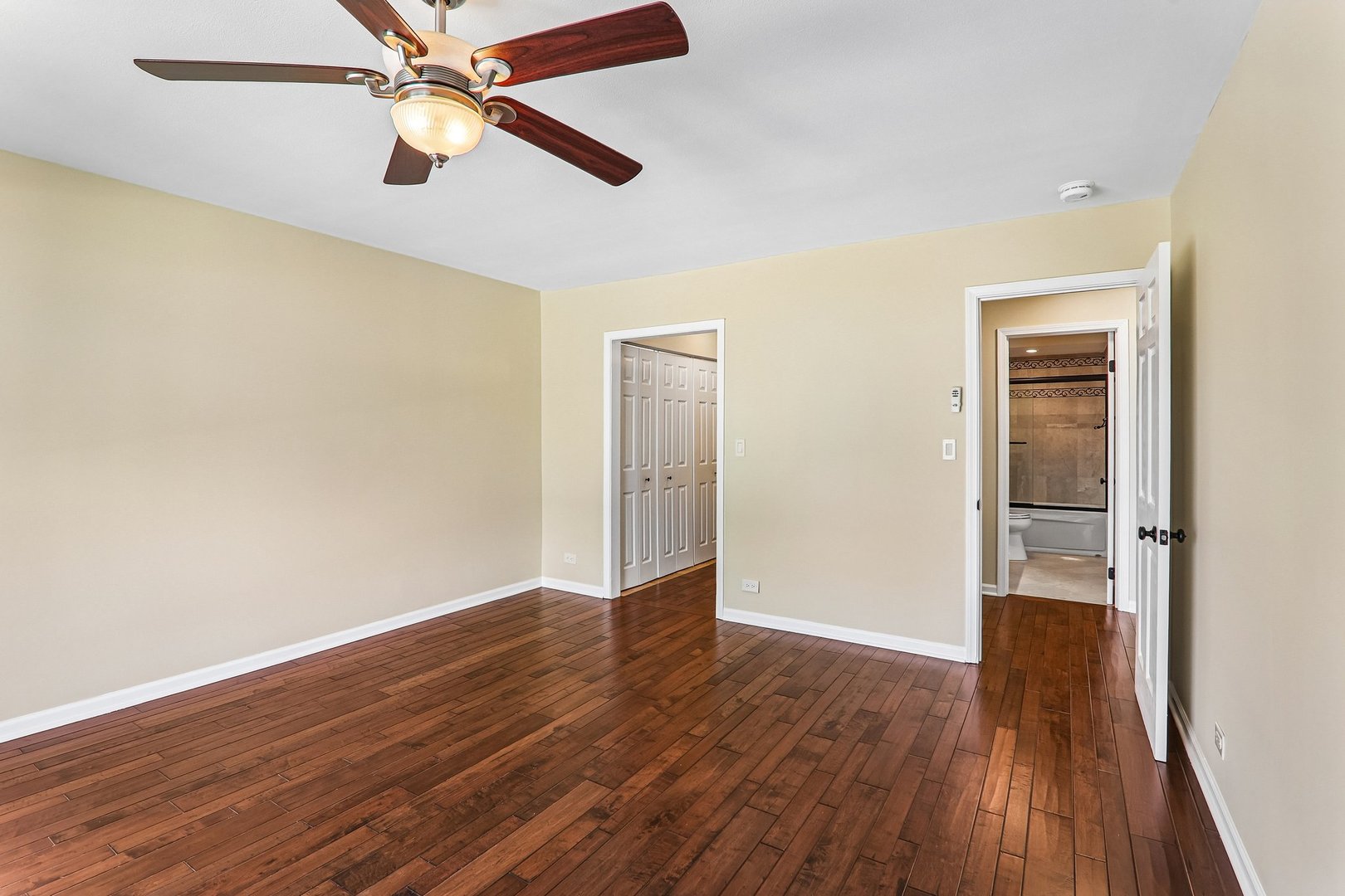 3950 Dundee Road, Unit 203 Northbrook, IL 60062 - Photo 20 of 35 Gallery Image 20