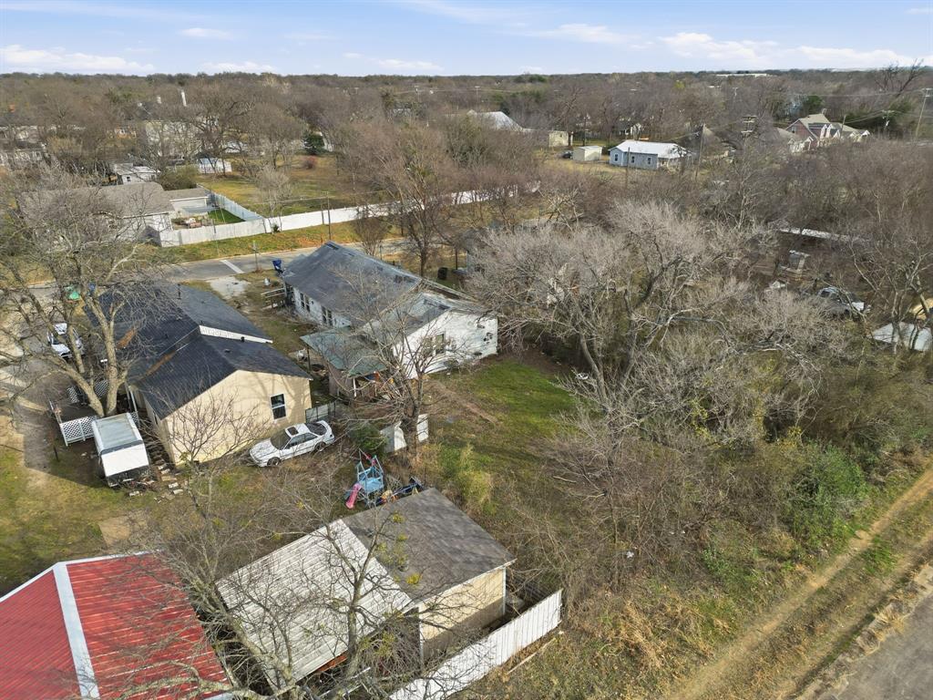 514 North Lee Street Sherman, TX 75090 - Photo 15 of 18 an aerial view of a house with a yard