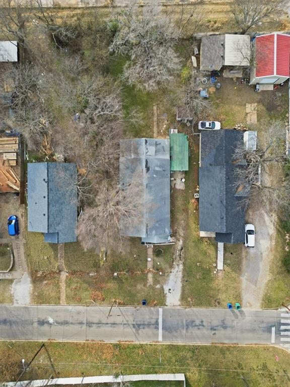 514 North Lee Street Sherman, TX 75090 - Photo 18 of 18 an aerial view of residential houses with outdoor space