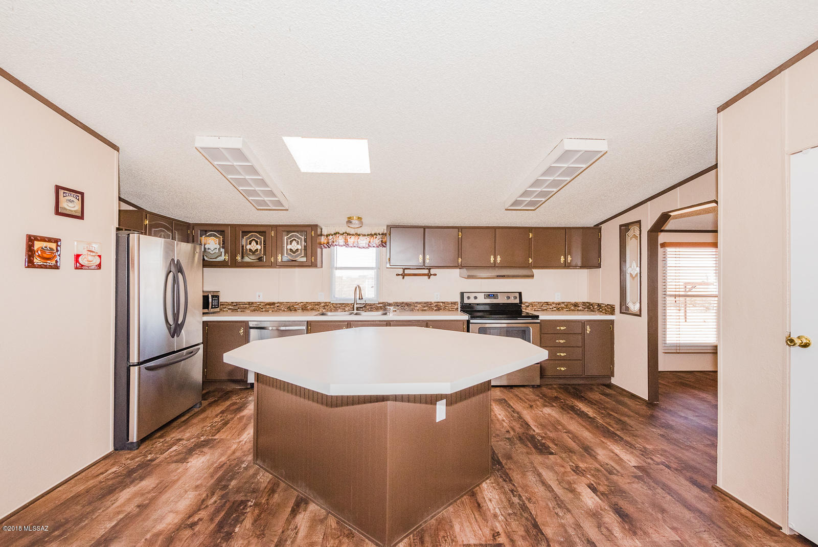 201 North Salero View Road Vail, AZ 85641 - Photo 2 of 26 Gallery Image 2