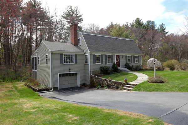 12 White Road Wayland, MA 01778 - Photo 1 of 21 a front view of house with yard and green space