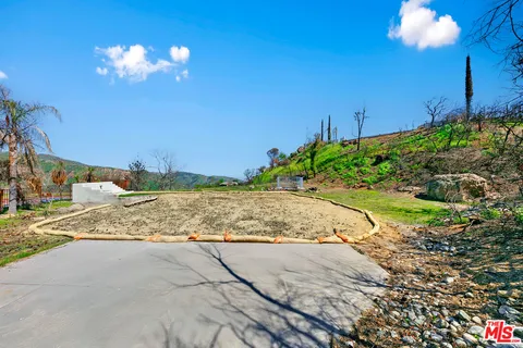 $900,000 | 23310 Pompano Street, Malibu, CA 90265