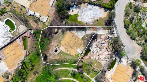 $900,000 | 23310 Pompano Street, Malibu, CA 90265