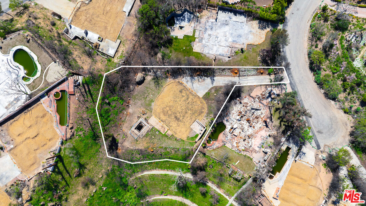 23310 Pompano Street Malibu, CA 90265 - Photo 5 of 8