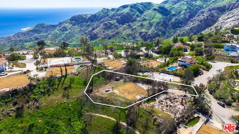 $900,000 | 23310 Pompano Street, Malibu, CA 90265