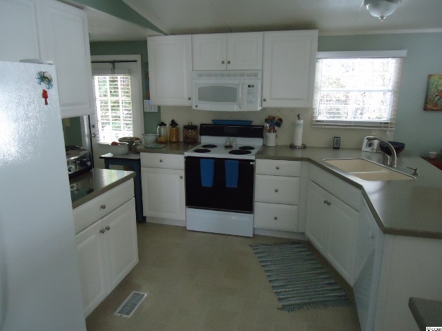 170 Queens Road Little River, SC 29566 - Photo 10 of 15 Gallery Image 10