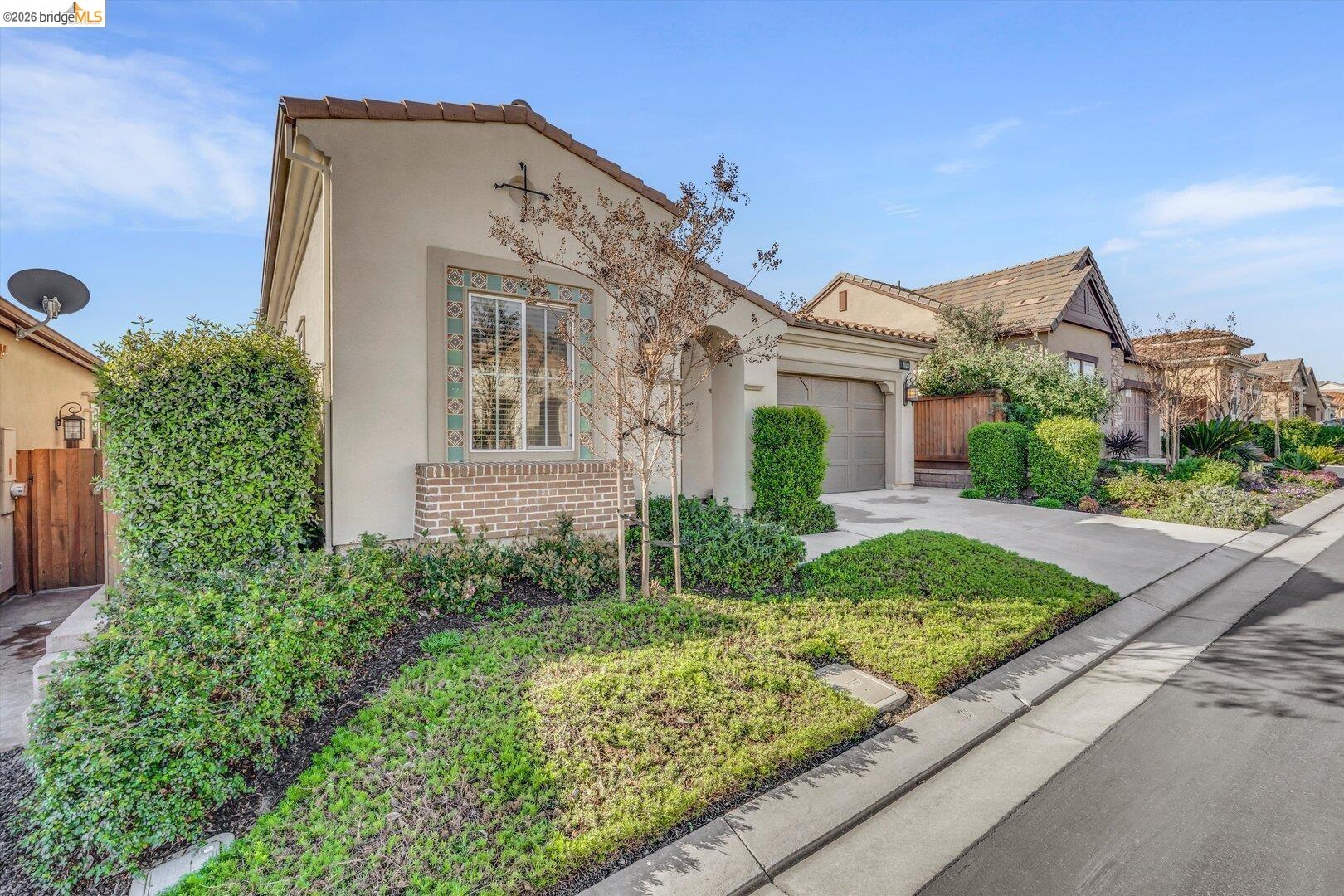 2002 Tempranillo Lane Brentwood, CA 94513 - Photo 30 of 39