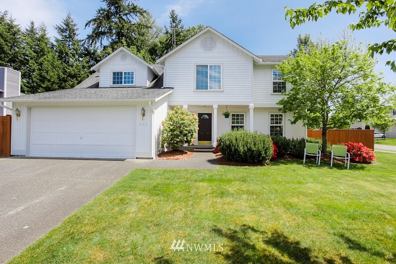 902 Anacortes Avenue Northeast Renton, WA 98059 - Photo 1 of 1