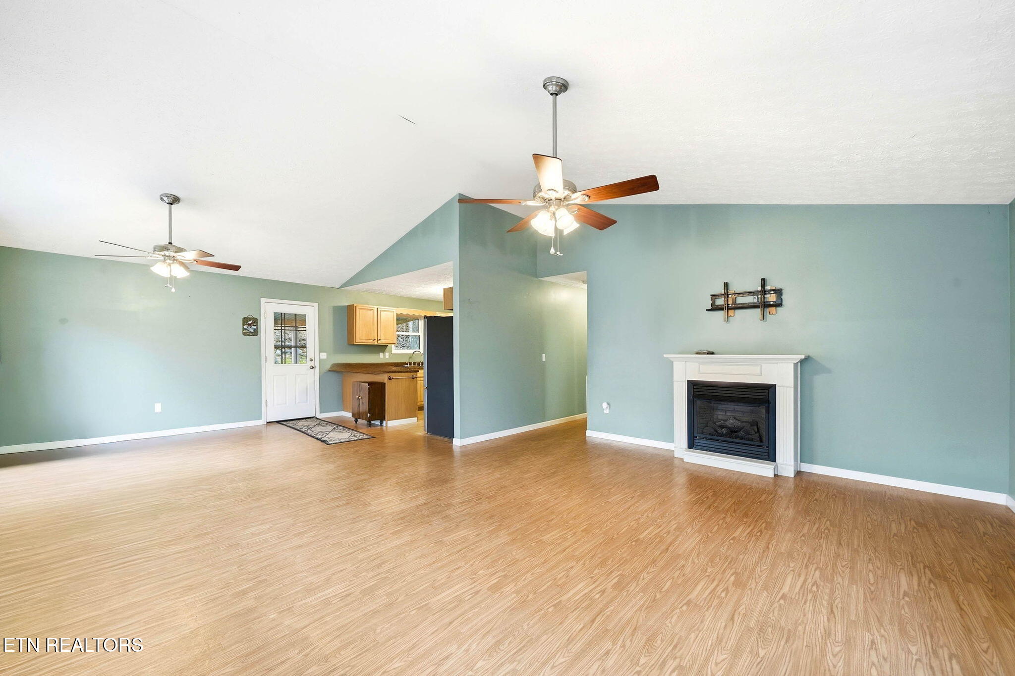 320 Muscadine Court Sevierville, TN 37876 - Photo 12 of 55 35-web-or-mls-320 muscadine-5